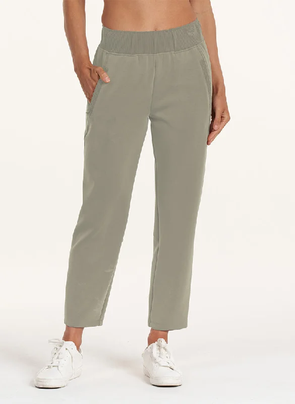 Ultraluxe Cropped Lounge Pant