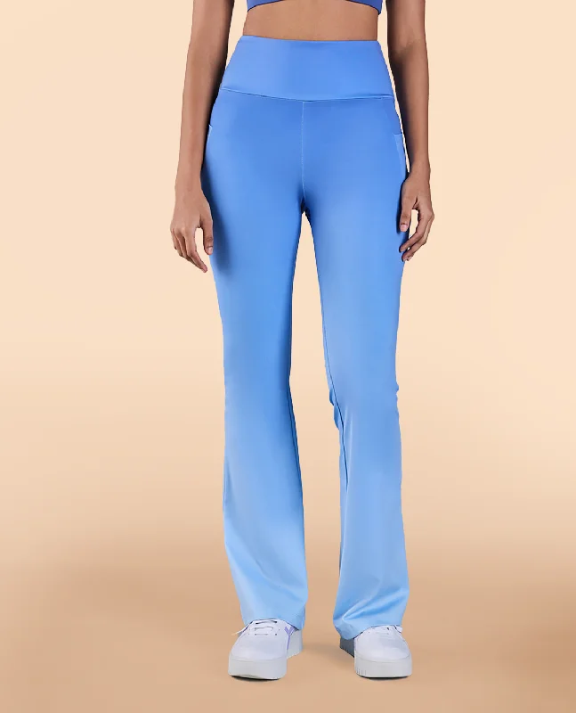 High-Rise Ombre Flare Pants in Second SKN