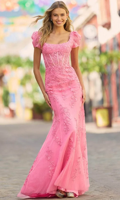Sherri Hill 55544 - Embroidered Short Sleeve Prom Dress Youthful Women's Pop