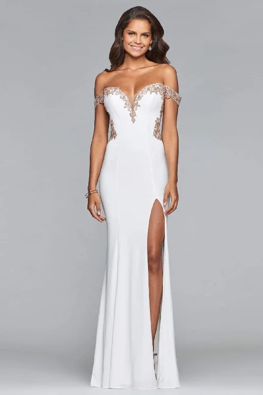 Faviana - S10001 Off-Shoulder Jersey Sheath Gown Artistic Women's Avant - 